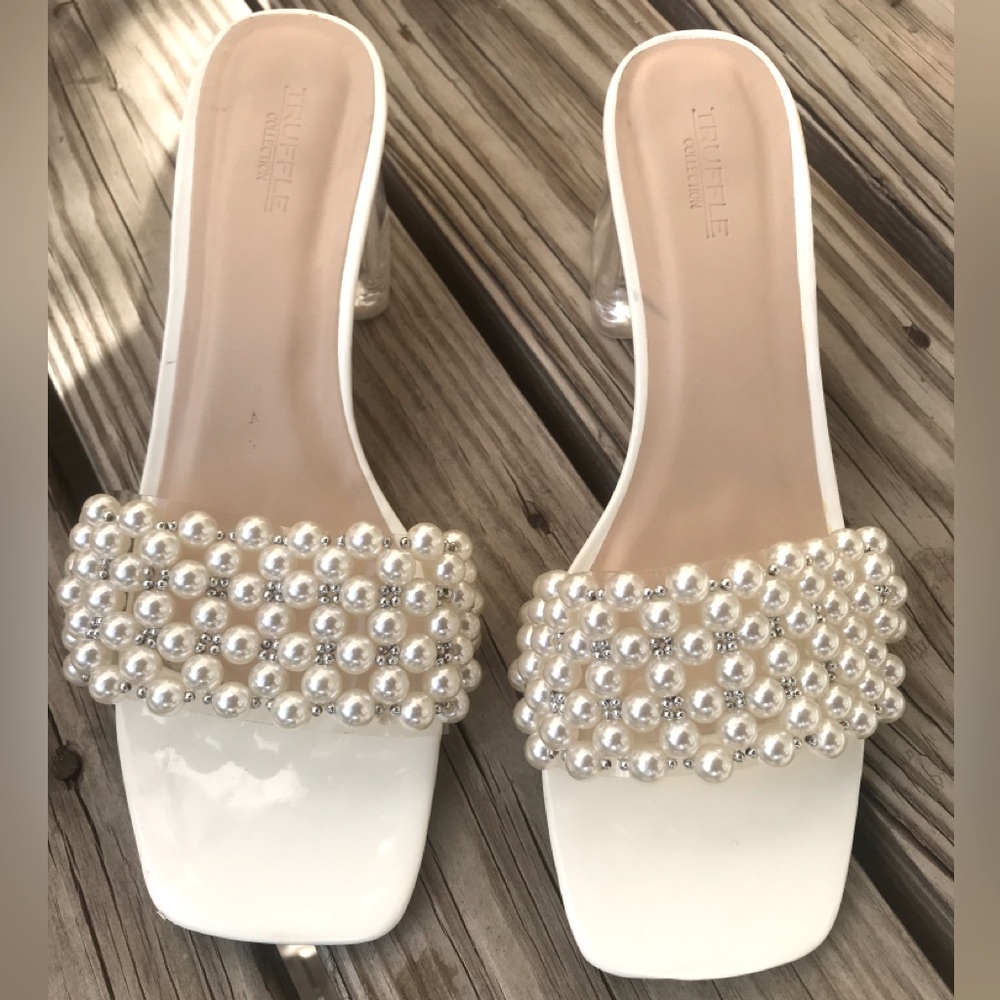 Truffle Collection White Pearl & Rhinestone Mules Size 8 UK/41 UK